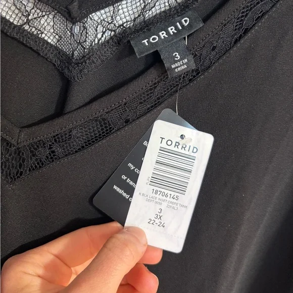 NWT Torrid Studio Crepe Jersey Lace Inset V-Neck Black Sleeveless Tank Top 3X - Picture 7 of 8